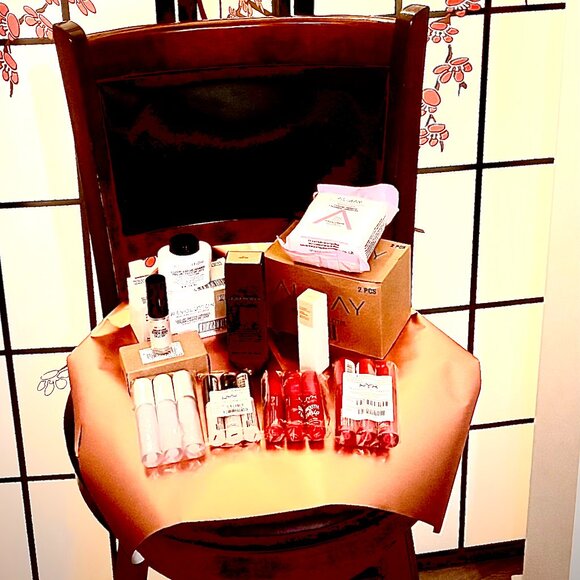 6 Product Custom High Quality Daily Beauty Bundle Solution Made JUST FOR YOU!